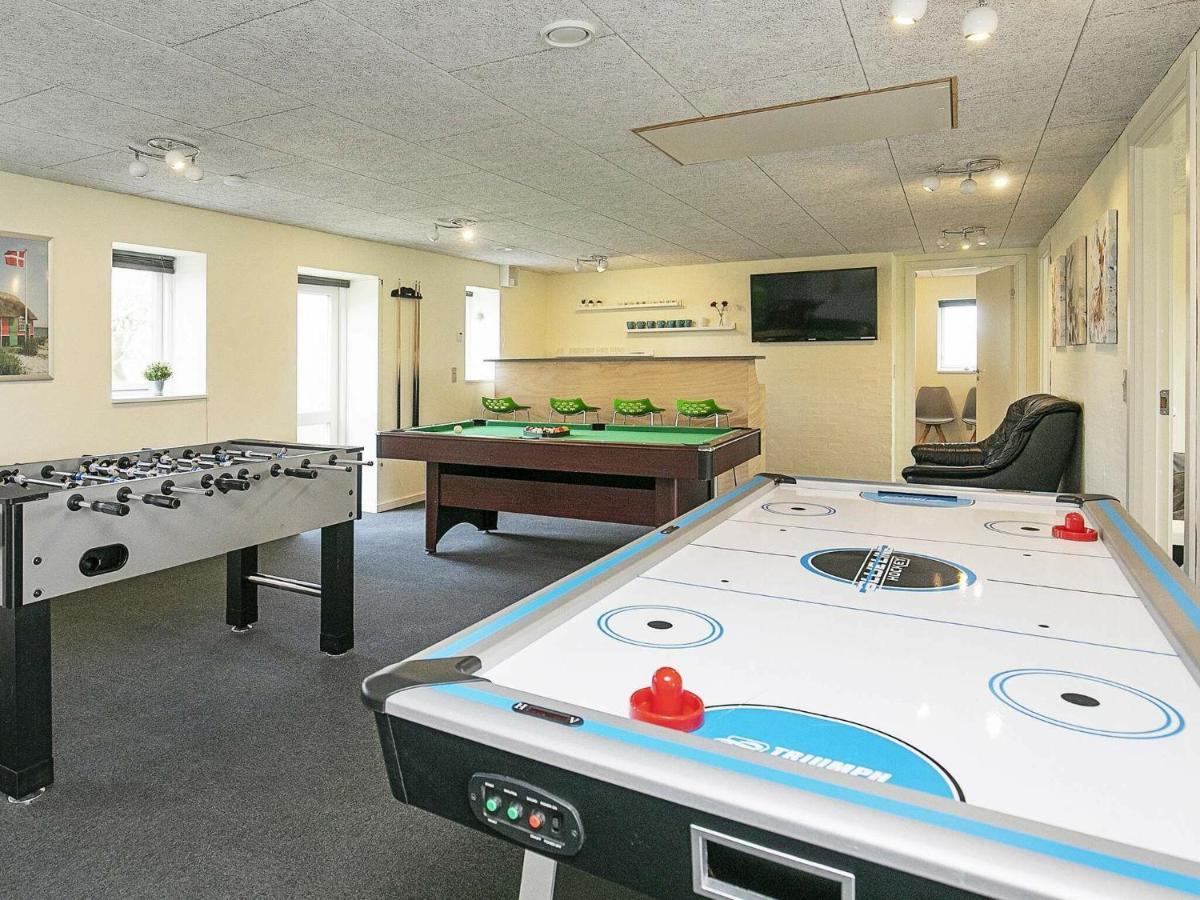 14 Person Holiday Home In R Sk Bing Эрёскёбинг Экстерьер фото